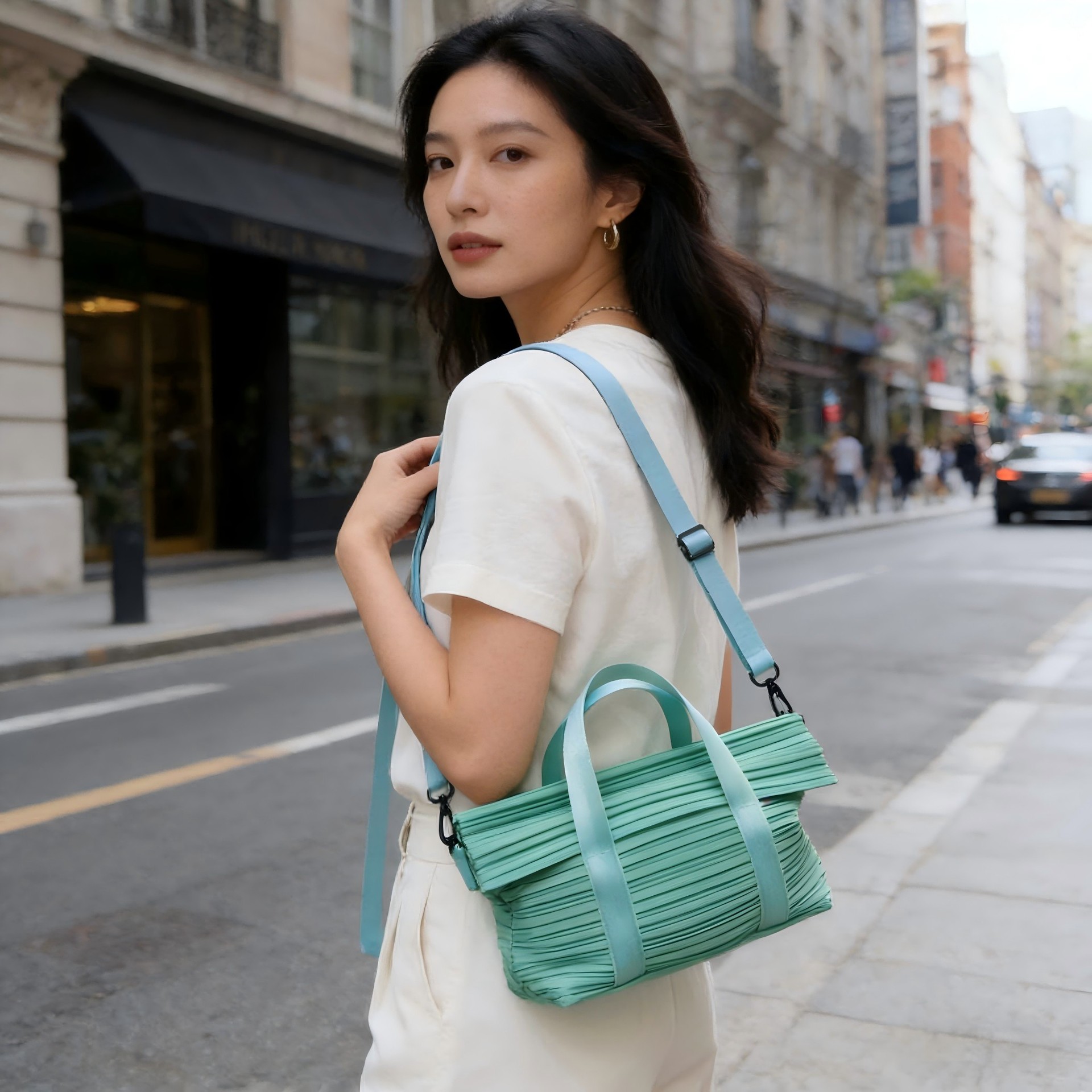 Stylish and luxurious handbag/ - огляд і ціна Luxury Bags In China Wholesale