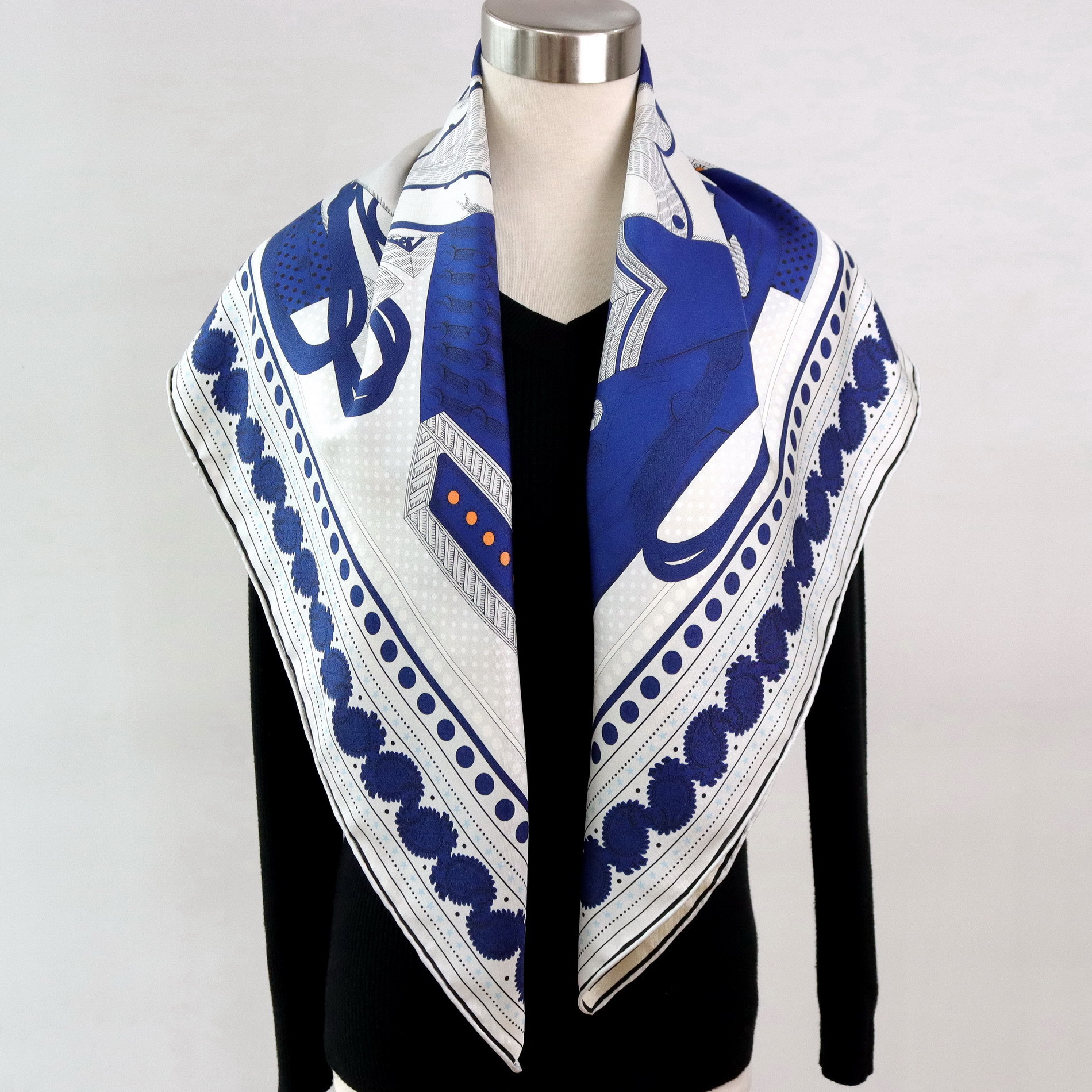 Two Faced 18MM Silk Scarf Wome - огляд і ціна Luxury Bags For Summer