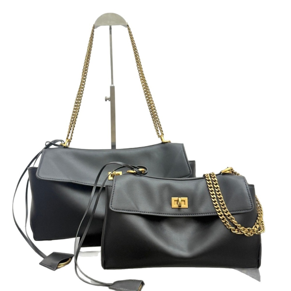 New Horizontal Cowhide Chain B - огляд і ціна Luxury Bags Old Money