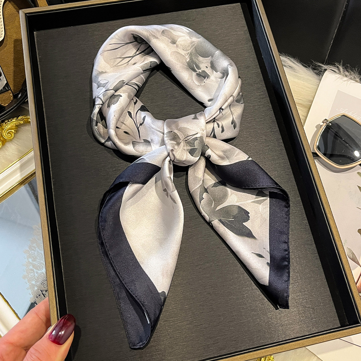 Luxury New Printed Scarves Wom - огляд і ціна Luxury Bags In China Wholesale